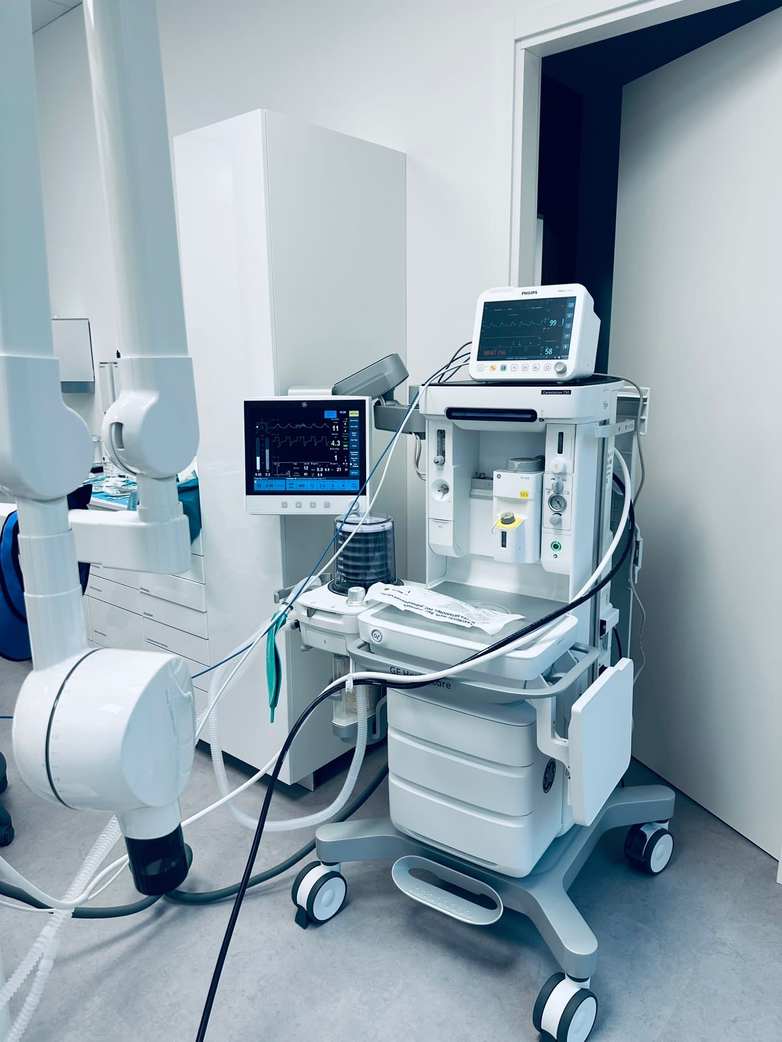 Dental treatment and surgery under general anesthesia for adults and children